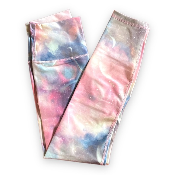 Wildfox Leggings High Waist 5/8 Ankle Length Compression Crop Cosmic Cloud - Picture 2 of 9